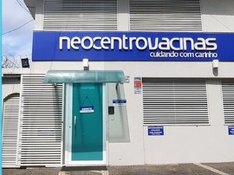 Fachada da unidade Neocentro Vacinas no bairro Martins, em Uberlândia